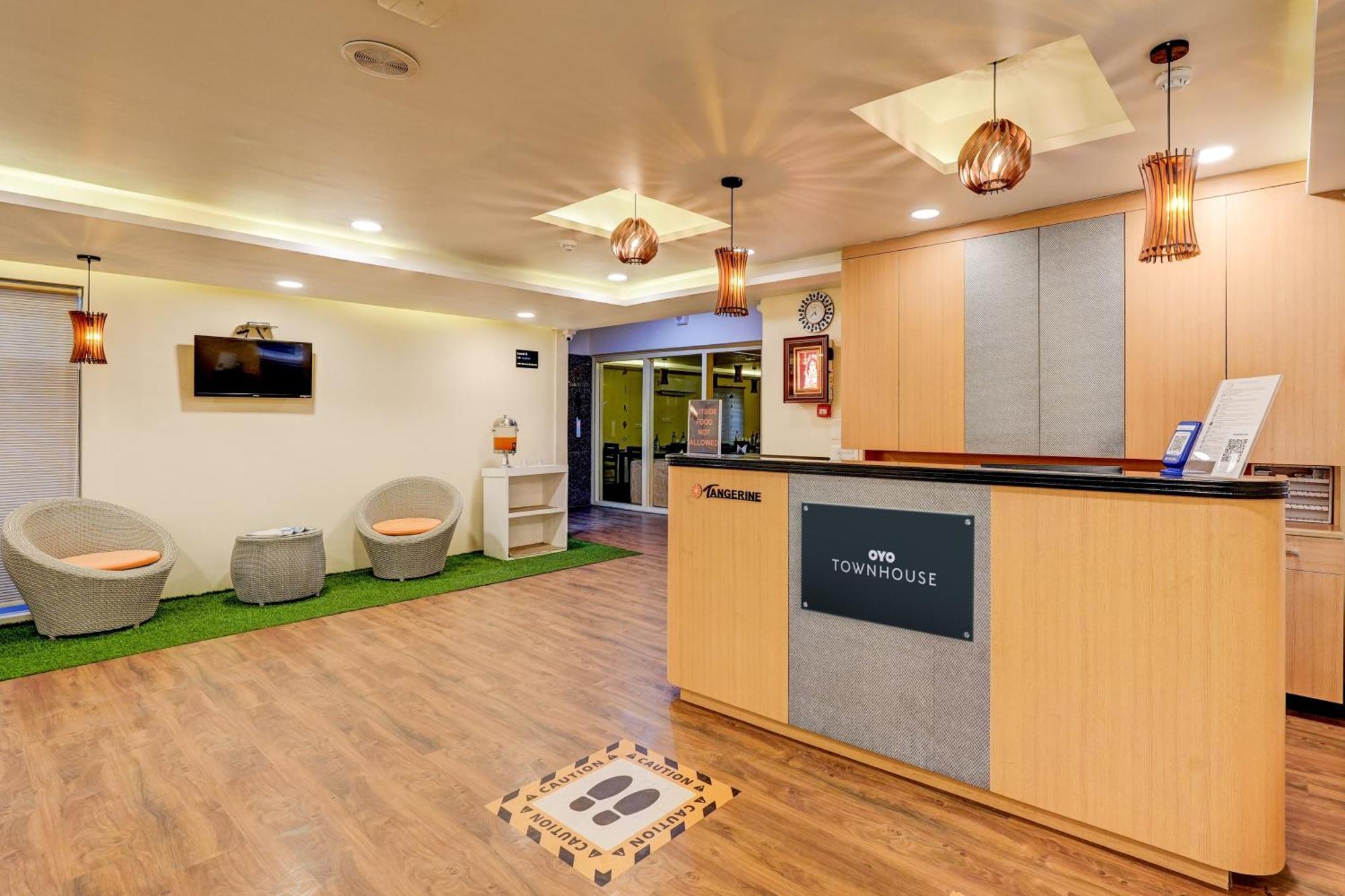 Townhouse 076 Hebbal Hotel Бангалор Екстериор снимка