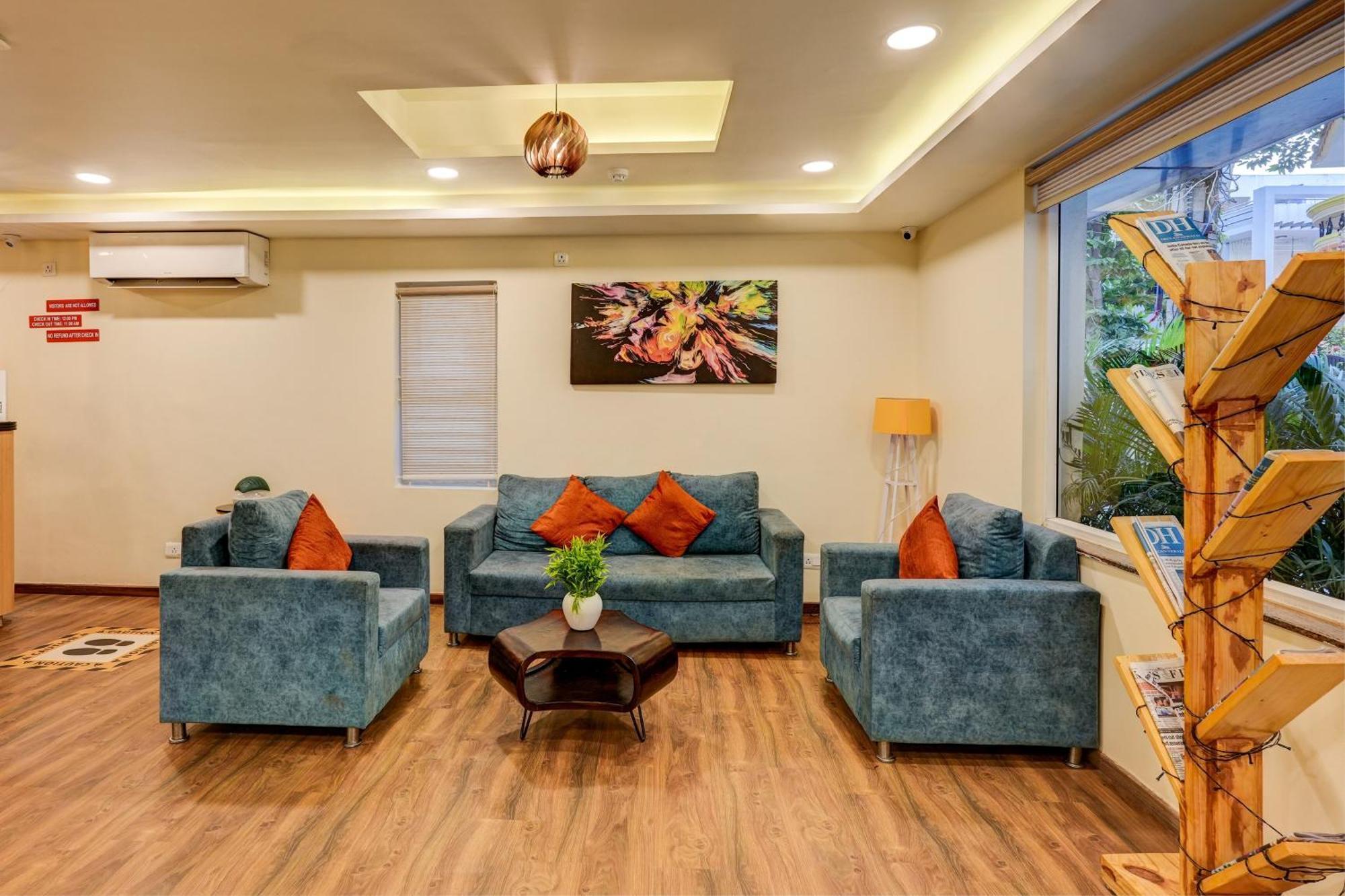 Townhouse 076 Hebbal Hotel Бангалор Екстериор снимка