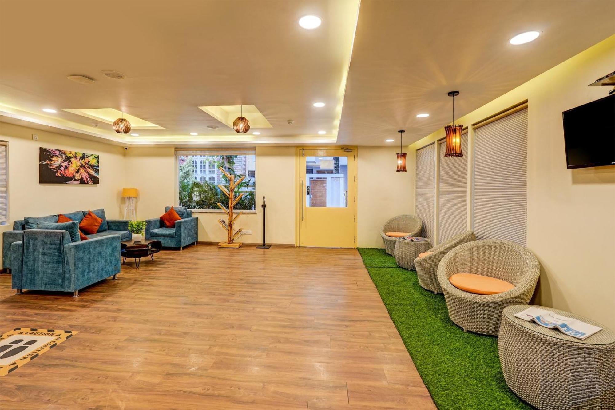 Townhouse 076 Hebbal Hotel Бангалор Екстериор снимка