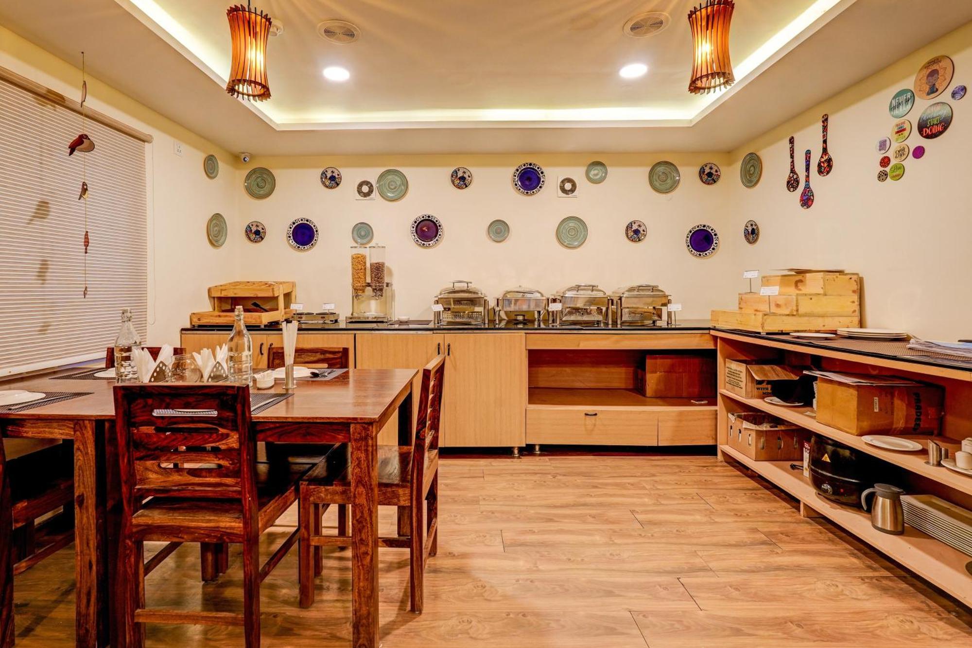 Townhouse 076 Hebbal Hotel Бангалор Екстериор снимка