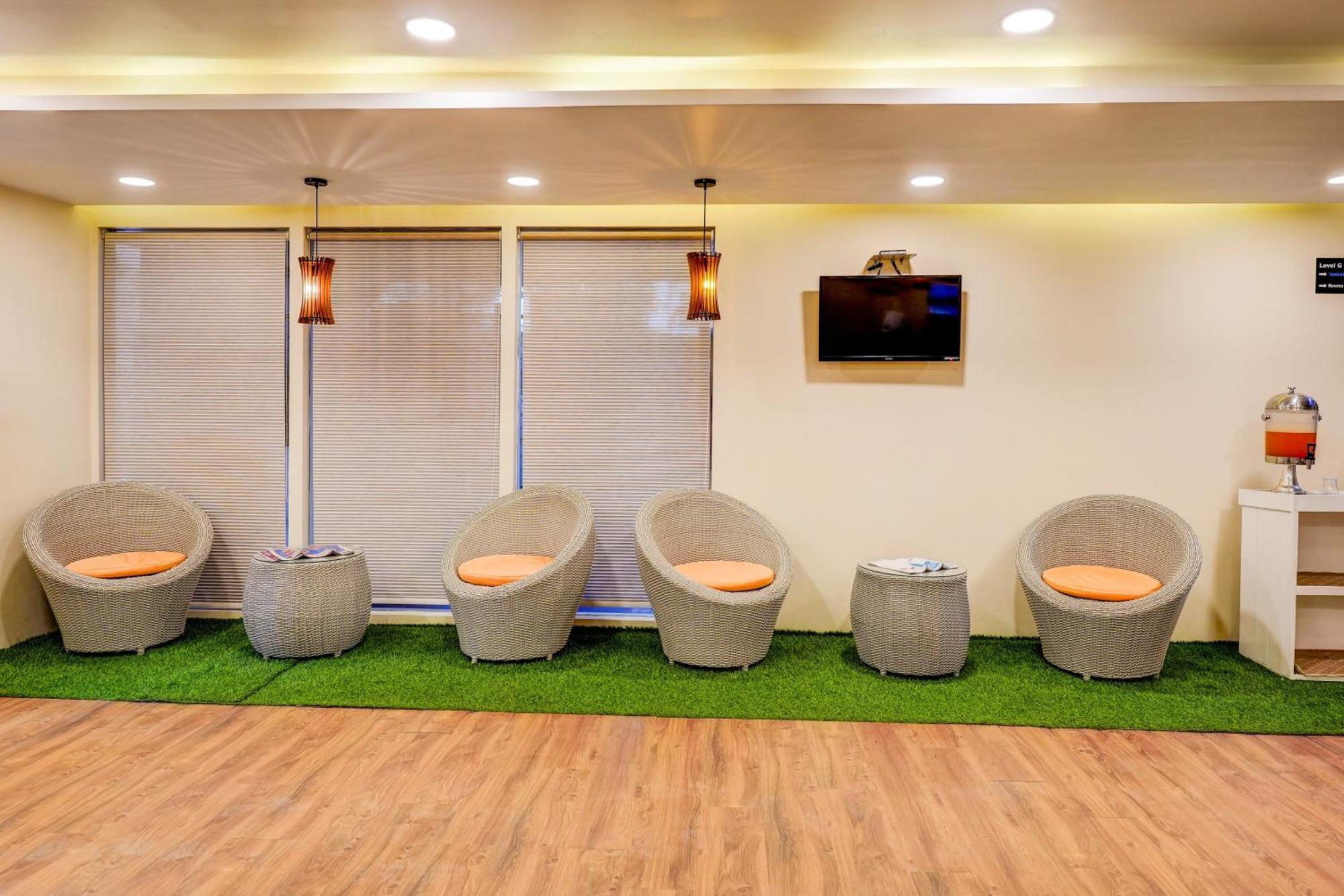 Townhouse 076 Hebbal Hotel Бангалор Екстериор снимка