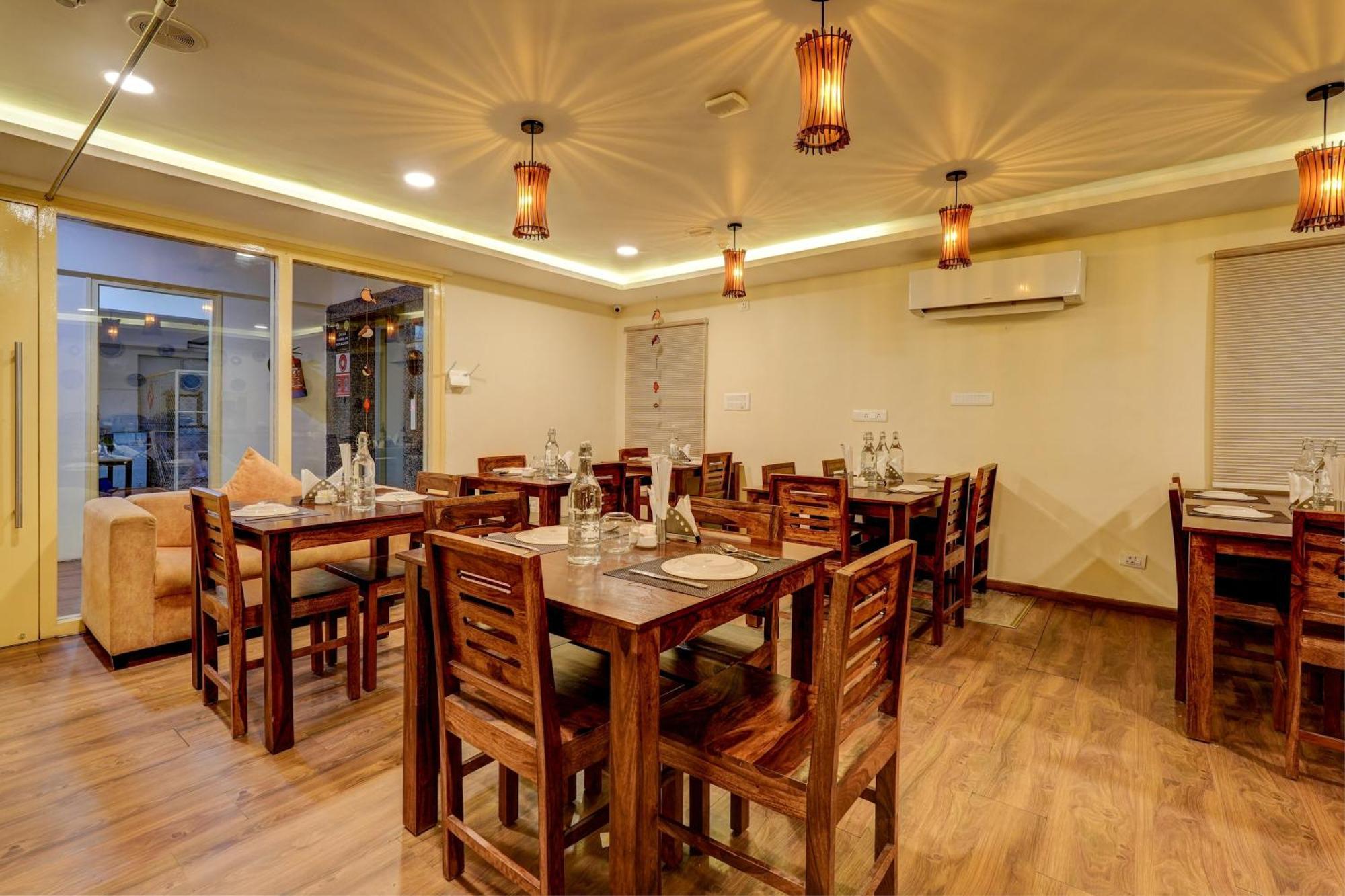 Townhouse 076 Hebbal Hotel Бангалор Екстериор снимка
