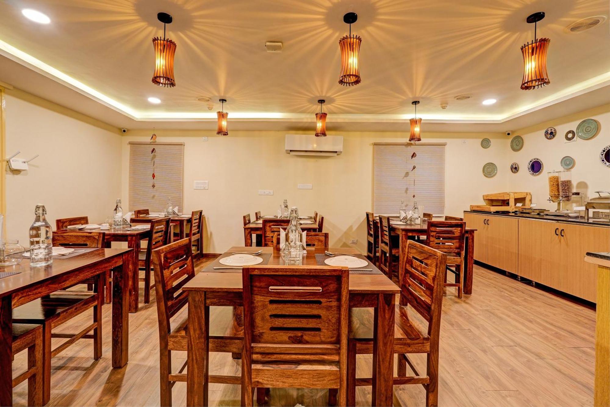 Townhouse 076 Hebbal Hotel Бангалор Екстериор снимка